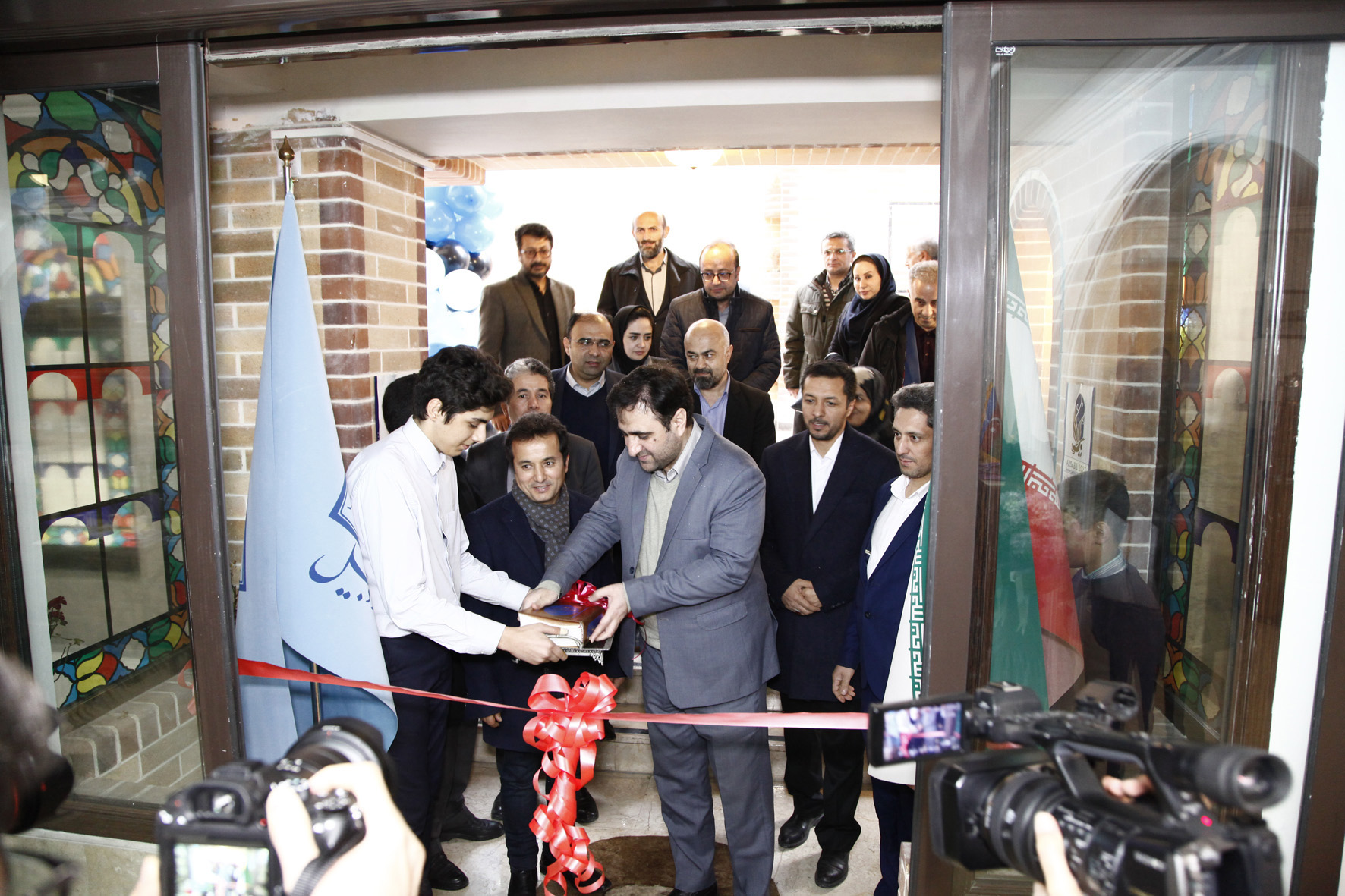 افتتاح هتل بوتیک ایده آل سال 1401 توسط دکتر شالبافیان معاون وزارت میراث فرهنگی، گردشگری و صنایع دستی